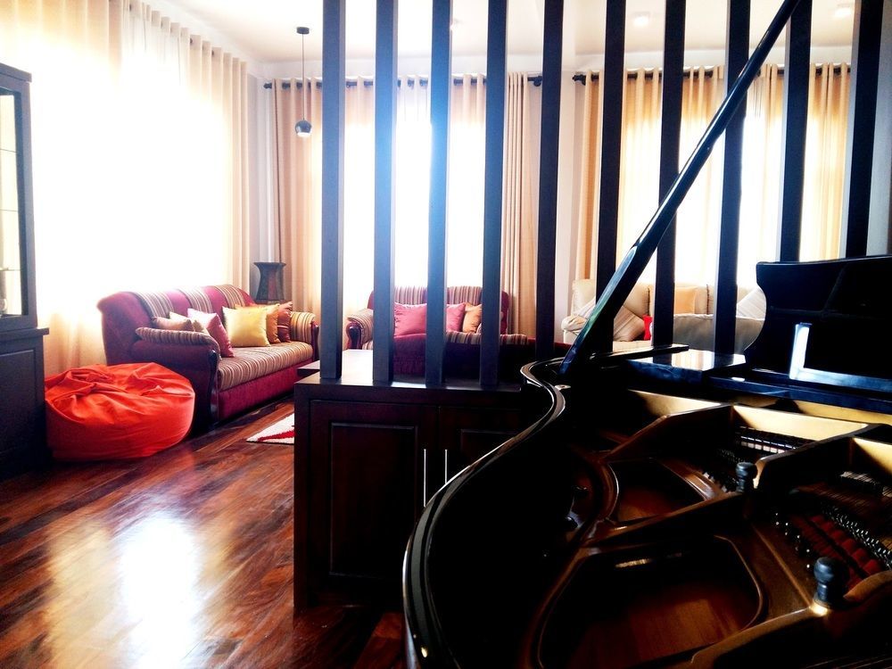 Villa Glory Bush Boutique *
